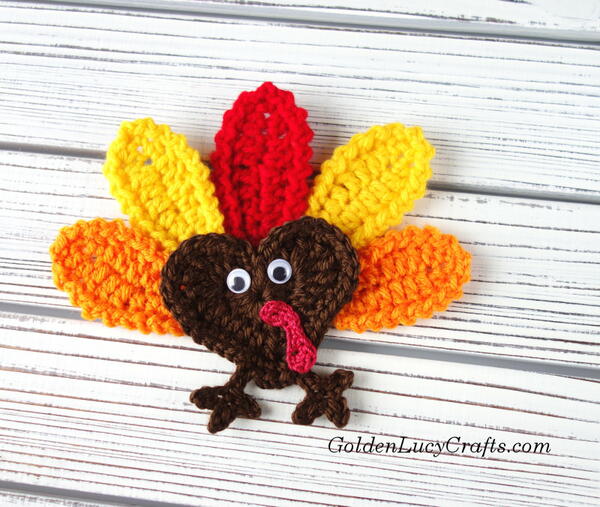 Crochet Heart-shaped Turkey Applique Crochet Heart-shaped Turkey Applique
