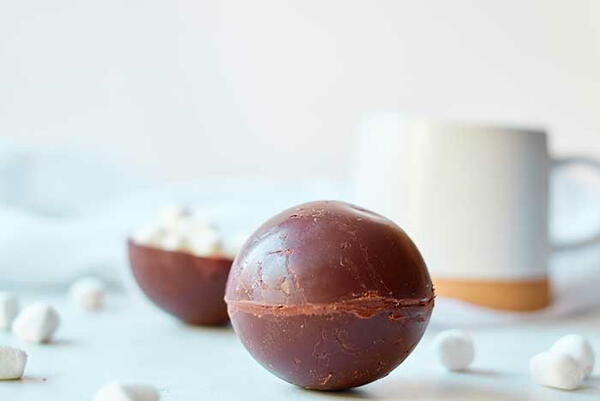 How To Make Hot Chocolate Bombs With Marshmallows How To Make Hot Chocolate Bombs With Marshmallows