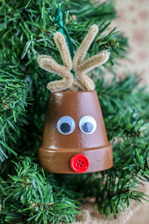 Reindeer Clay Pot Ornament Craft Reindeer Clay Pot Ornament Craft