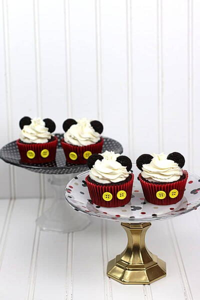 Diy Mickey Mouse Cake Plates