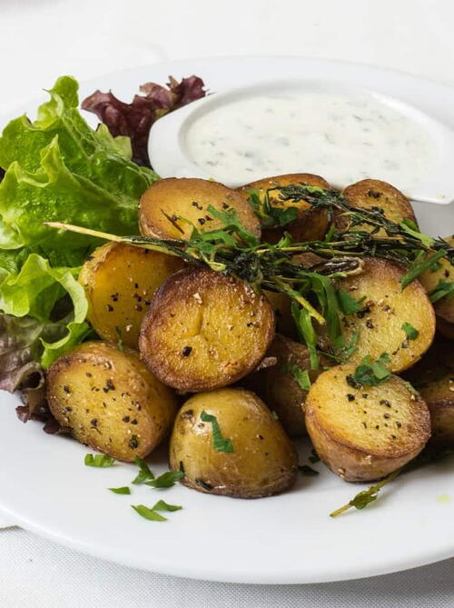 Roasted Parmesan Garlic Potatoes With Garlic Dipping Sauce Roasted Parmesan Garlic Potatoes With Garlic Dipping Sauce