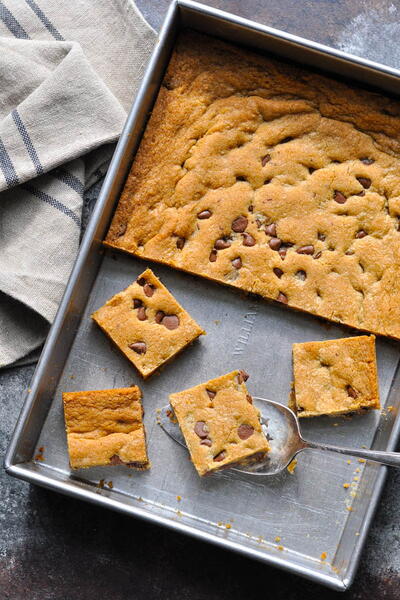 Chewy Chocolate Chip Cookie Bars Chewy Chocolate Chip Cookie Bars