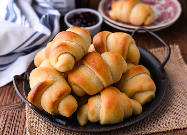 Crescent Rolls (amish Butterhorns)