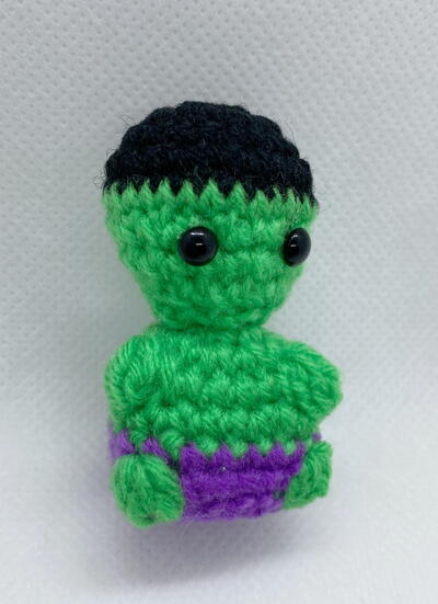 Mini Hulk Amigurumi