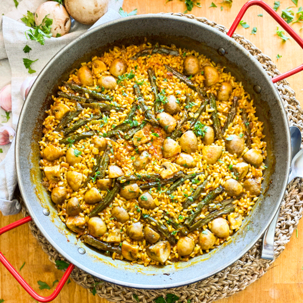 Spanish Mushroom Paella The Meatiest Vegetable Paella Spanish Mushroom Paella | The Meatiest Vegetable Paella