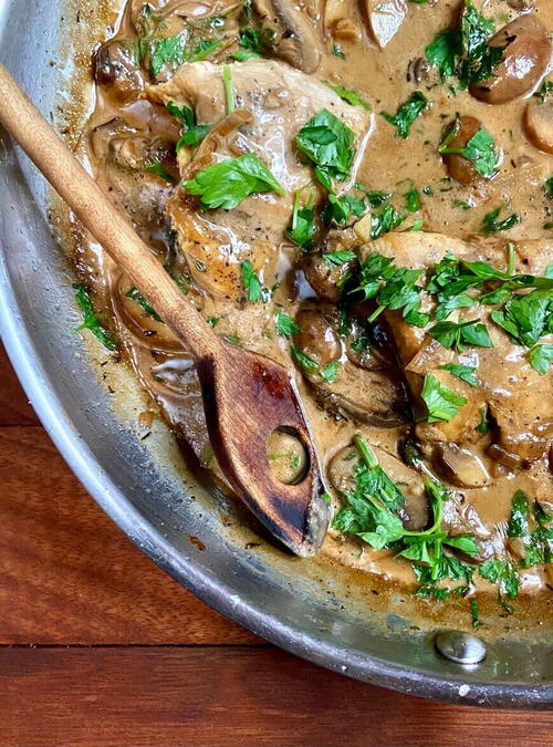 Creamy Balsamic Chicken With Mushrooms And Fresh Parsley Creamy Balsamic Chicken With Mushrooms And Fresh Parsley