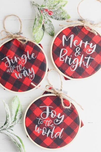 Buffalo Plaid Embroidery Hoop Ornaments