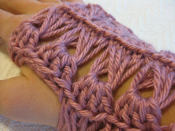 Broomstick Lace Fingerless Gloves Broomstick Lace Fingerless Gloves