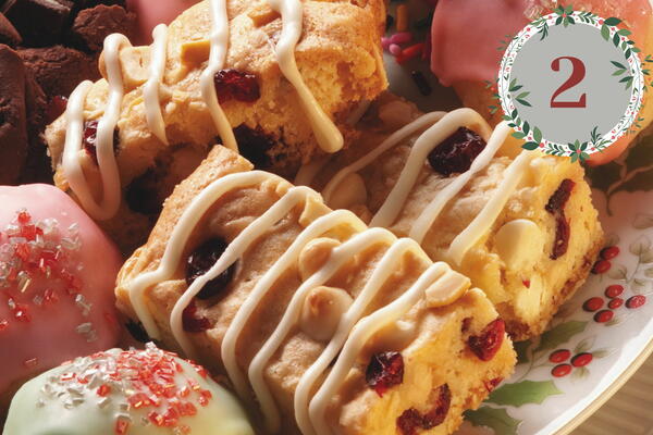 Mistletoe Cookie Bars