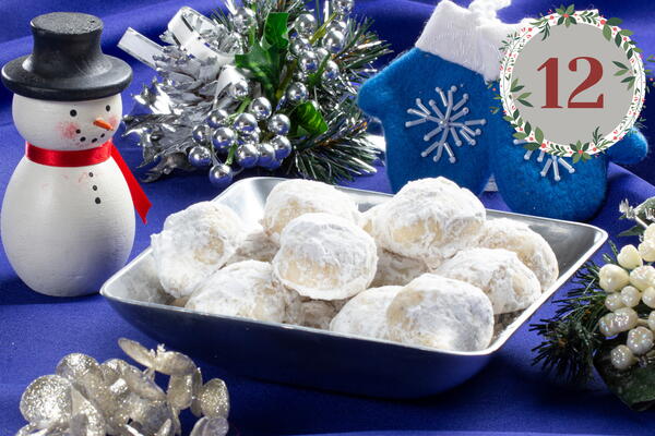 Powdered Snowball Cookies Powdered Snowball Cookies