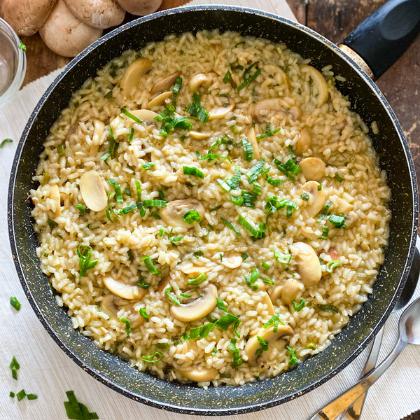 One-pan Creamy Mushroom Rice With Green Onions One-pan Creamy Mushroom Rice With Green Onions