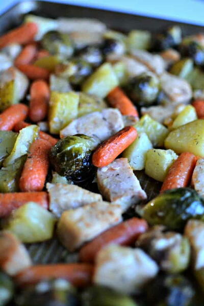 Easy Chicken Sheet Pan Dinner Easy Chicken Sheet Pan Dinner