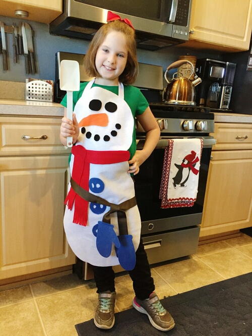 No-sew Childs Snowman Apron No-sew Child’s Snowman Apron