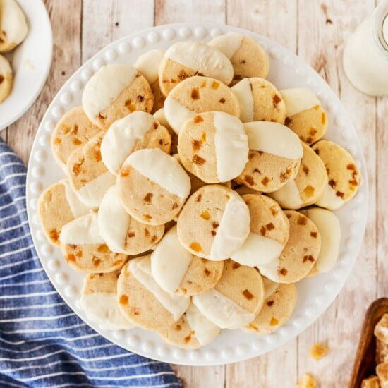 White Chocolate Ginger Shortbread White Chocolate Ginger Shortbread