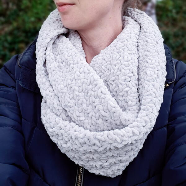 Snowdrop Infinity Scarf Snowdrop Infinity Scarf