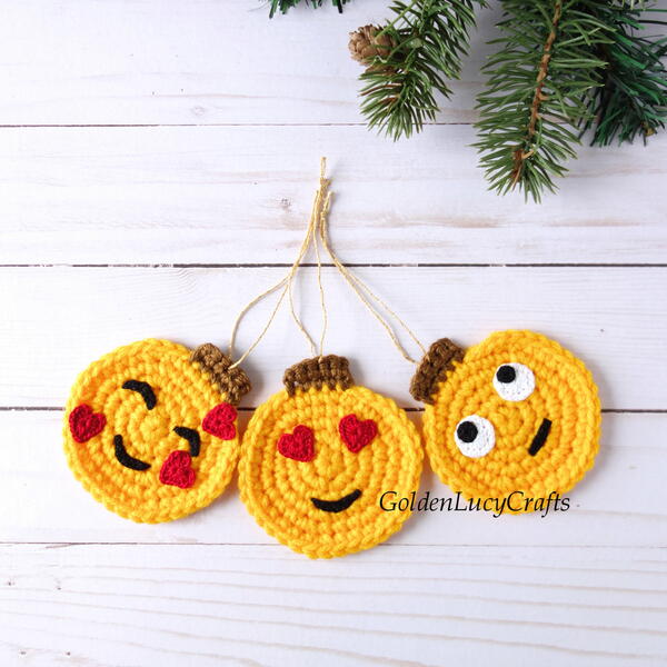 Crochet Emoji Christmas Ornaments Crochet Emoji Christmas Ornaments