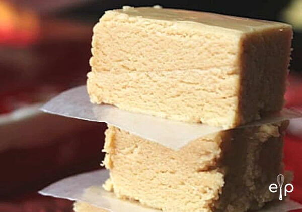 Easy Peanut Butter Fudge Easy Peanut Butter Fudge