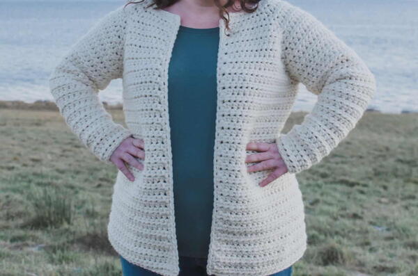 Classic Raglan Cardigan - Super Bulky Edition Classic Raglan Cardigan - Super Bulky Edition