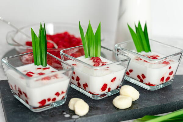 Red Rubies Dessert Tub Tim Krob Red Rubies Dessert | Tub Tim Krob