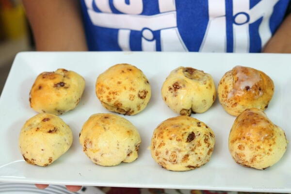 The Best 3 Ingredient Baked Apple Fritter Rolls Recipe The Best 3 Ingredient Baked Apple Fritter Rolls Recipe