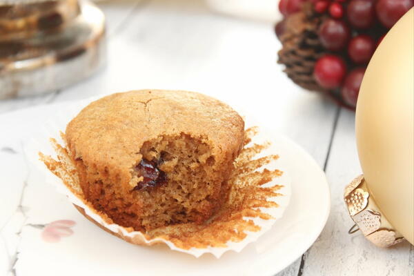 Deliciously Healthy Christmas Morning Muffins Deliciously Healthy Christmas Morning Muffins