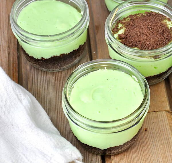Mint Cheesecake Jars Mint Cheesecake Jars