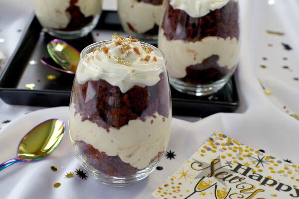 No Bake Mini Eggnog Trifle No Bake Mini Eggnog Trifle