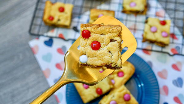 Easy Valentines Day Cake Mix Cookies Bars Easy Valentine’s Day Cake Mix Cookies Bars