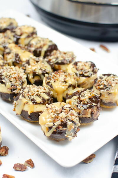 Instant Pot Mini Turtle Cheesecakes Instant Pot Mini Turtle Cheesecakes