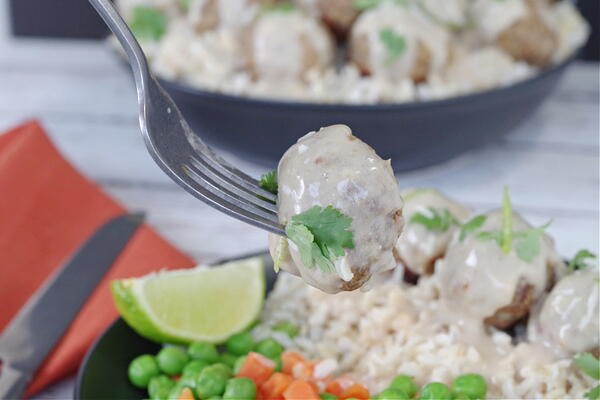 Healthy Turkey Pesto Meatballs Healthy Turkey Pesto Meatballs