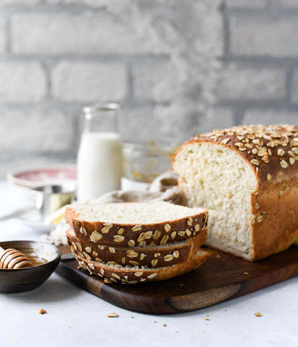 Classic Farmhouse Oatmeal Bread Classic Farmhouse Oatmeal Bread