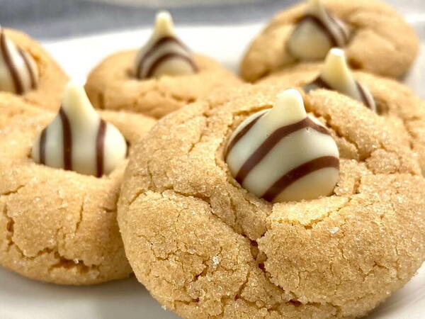 Soft Peanut Butter Blossom Cookies Soft Peanut Butter Blossom Cookies