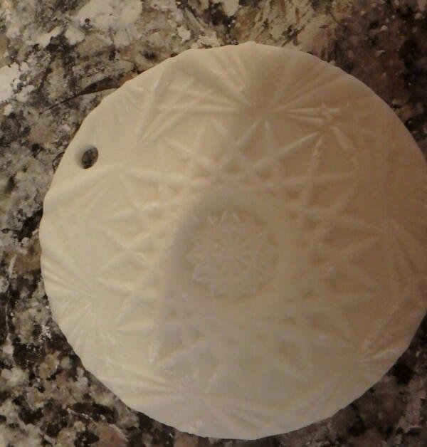 Beautiful Homemade Porcelain Ornaments Beautiful Homemade Porcelain Ornaments