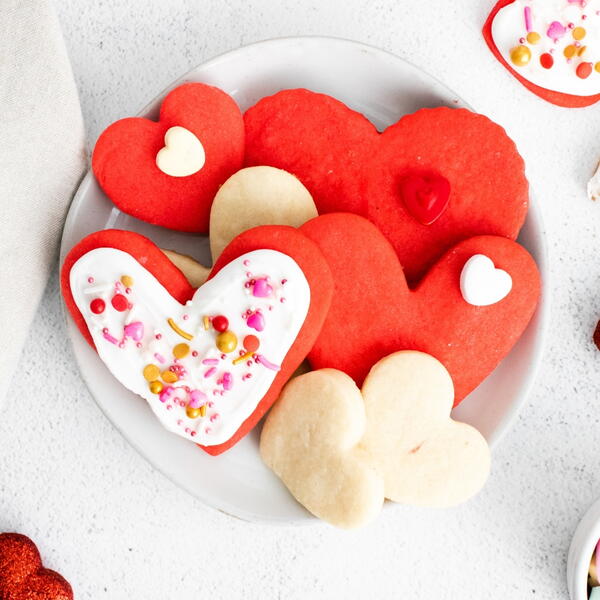 Heart-shaped Shortbread Cookies Heart-shaped Shortbread Cookies