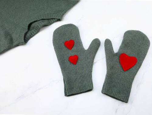 Easy Sweater Mittens Easy Sweater Mittens