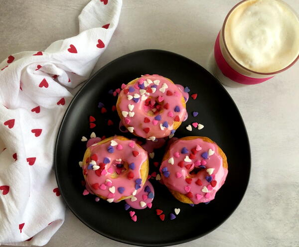 Air Fryer Valentin's Day Donuts