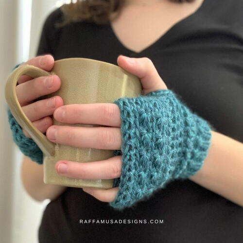 Star Stitch Fingerless Gloves Star Stitch Fingerless Gloves