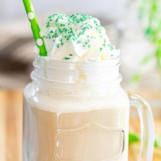 St Patricks Day Pistachio Iced Coffee St. Patrick’s Day Pistachio Iced Coffee