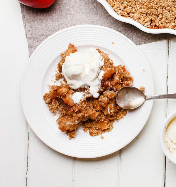 Delicious Brown Bag Apple Crumble Pie Delicious Brown Bag Apple Crumble Pie