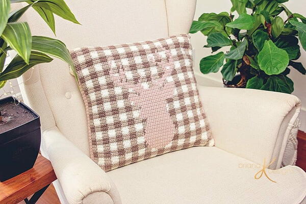Spring Plaid Deer Crochet Pillow Cover Spring Plaid Deer Crochet Pillow Cover