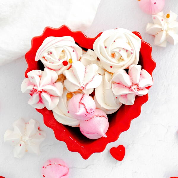 Valentines Day Meringue Cookies Valentine's Day Meringue Cookies
