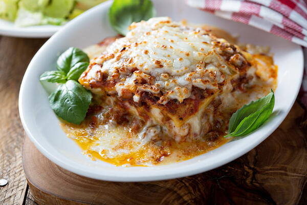 Traditional Beef Lasagna With Ricotta Cheese Traditional Beef Lasagna With Ricotta Cheese