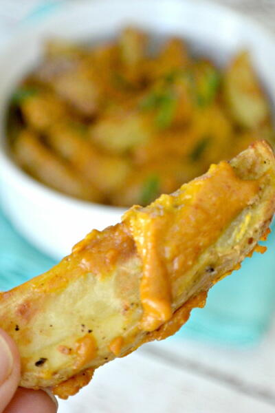 Air Fryer Potato Wedges With Cheesy Sauce Air Fryer Potato Wedges With Cheesy Sauce
