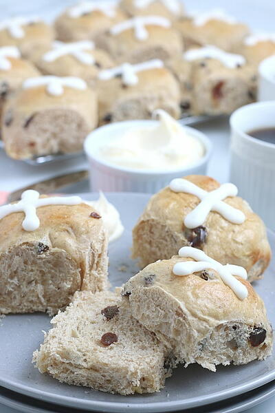 Hot Cross Buns Hot Cross Buns