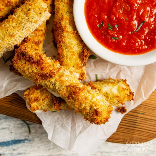 Air Fryer Mozzarella Sticks Air Fryer Mozzarella Sticks