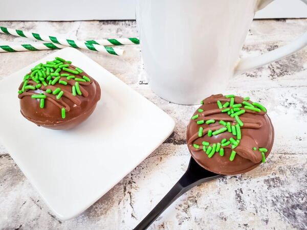 Irish Cream Hot Cocoa Bombs Irish Cream Hot Cocoa Bombs
