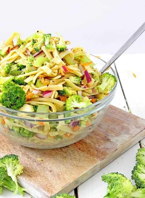 Sweet Broccoli Apple Pasta Salad Sweet Broccoli Apple Pasta Salad