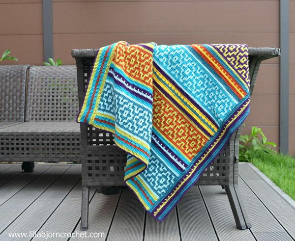 Nya Mosaic Blanket Pattern