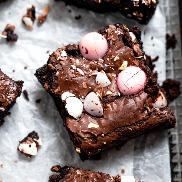 Ultra Fudgy Mini Egg Brownies Ultra Fudgy Mini Egg Brownies