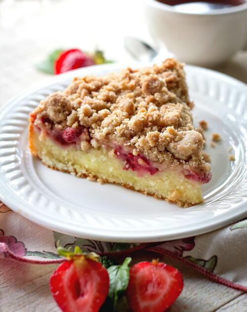 Strawberry Coffee Cake With Crumb Topping Strawberry Coffee Cake With Crumb Topping
